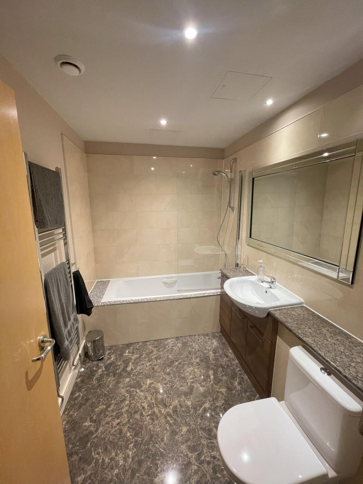 Central Belfast Apartments: Park Avenue Room photo